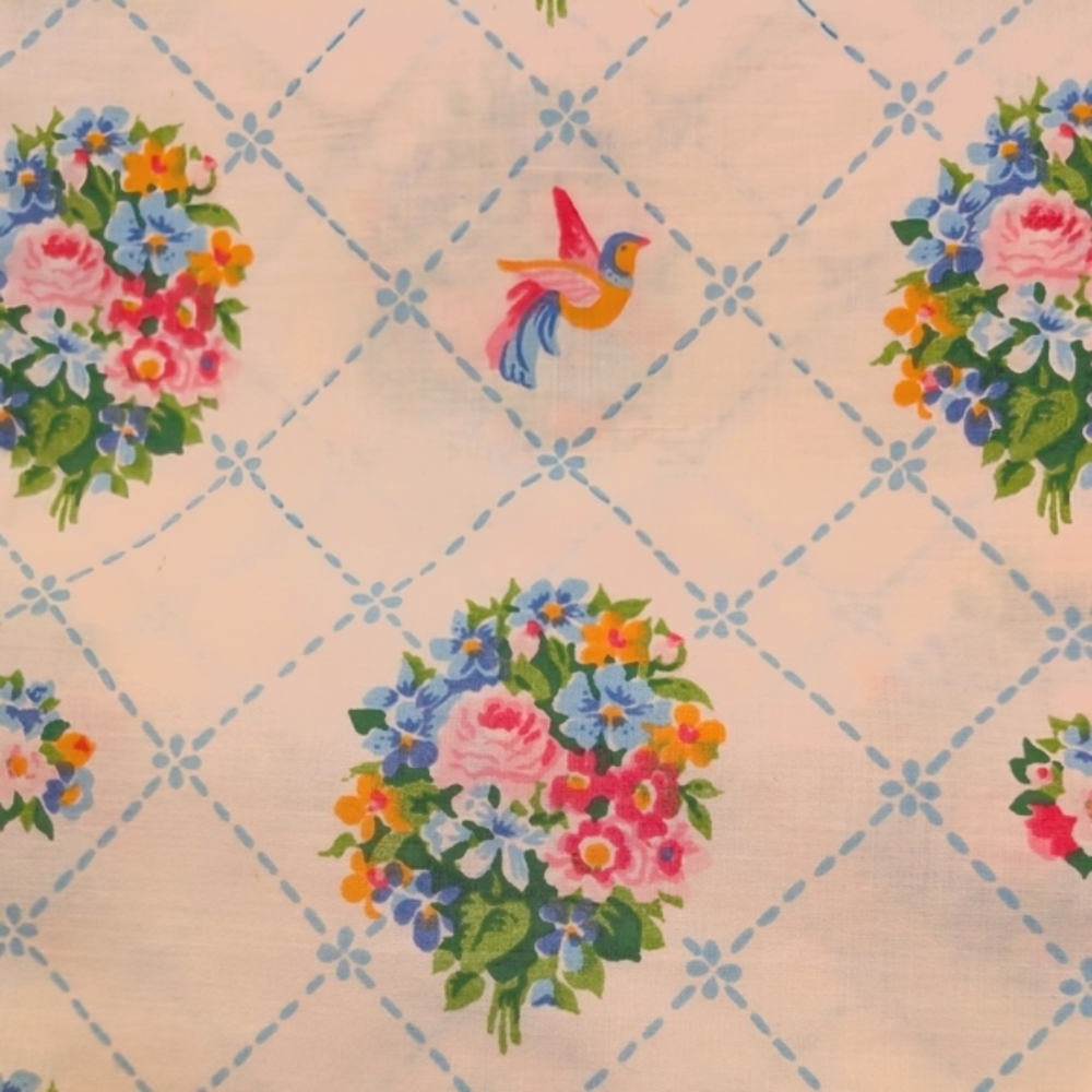 EUC Vintage Martex Atelier Standard pillowcase Pair. Floral Pastel Cottagecore